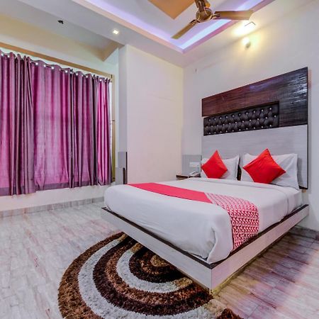 Oyo 18873 Hotel Comfort Диогар Екстериор снимка