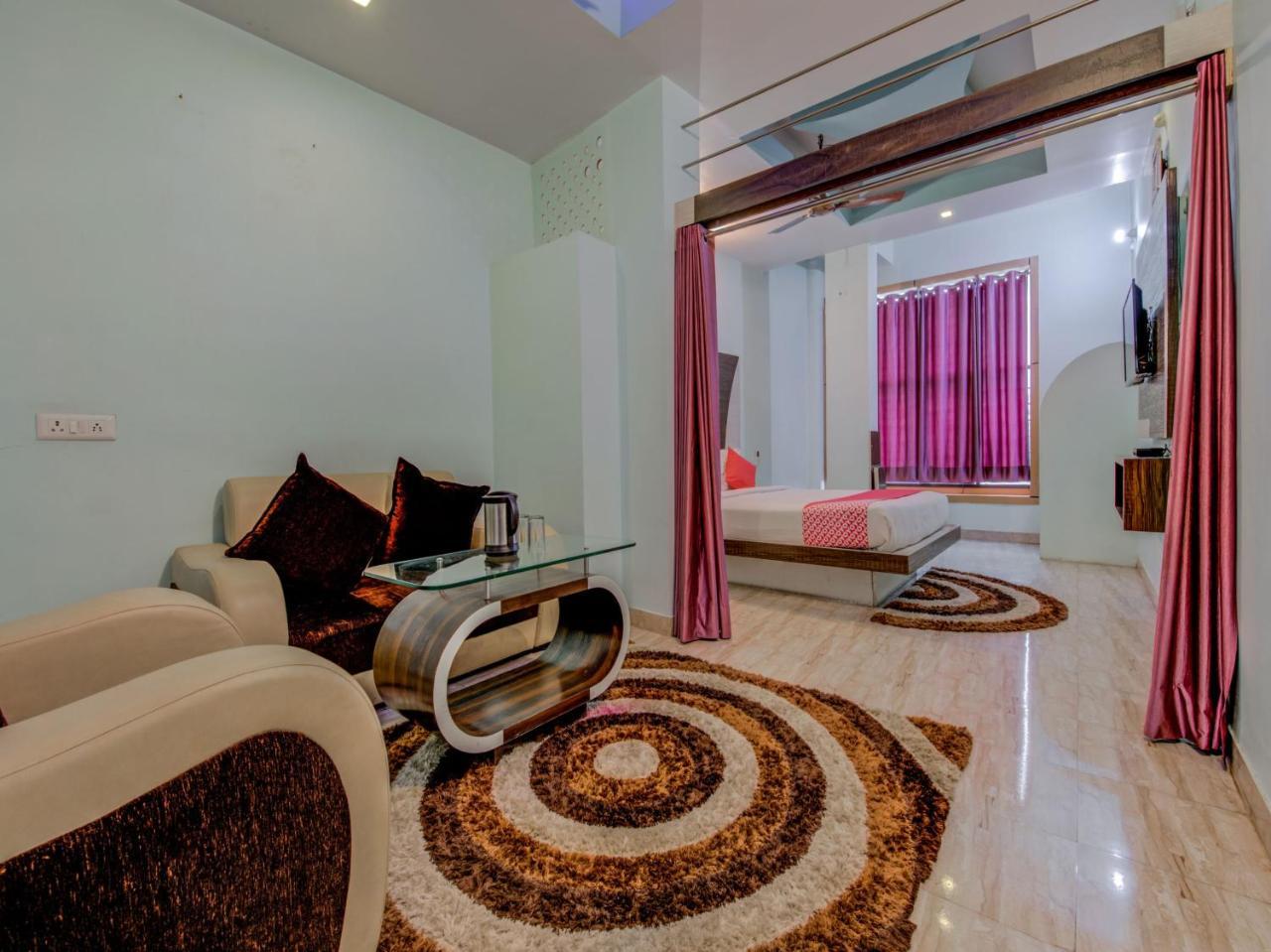 Oyo 18873 Hotel Comfort Диогар Екстериор снимка
